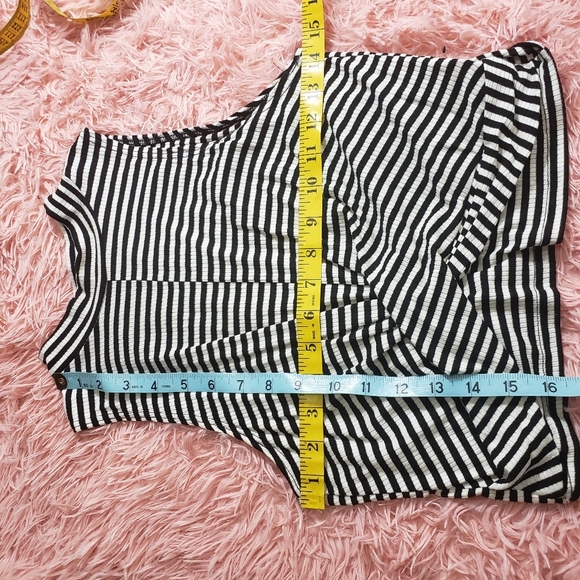 Soprano white and black striped crop top sz XL - Picture 4 of 5